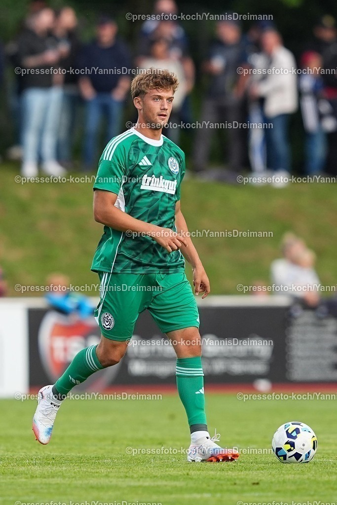 xYDR16072501075 | 16.07.2025, xydrx, Fußball, VFB Homberg - MSV Duisburg, Testspiel, PCC-Stadion: Ben Schlicke (MSV Duisburg #40)