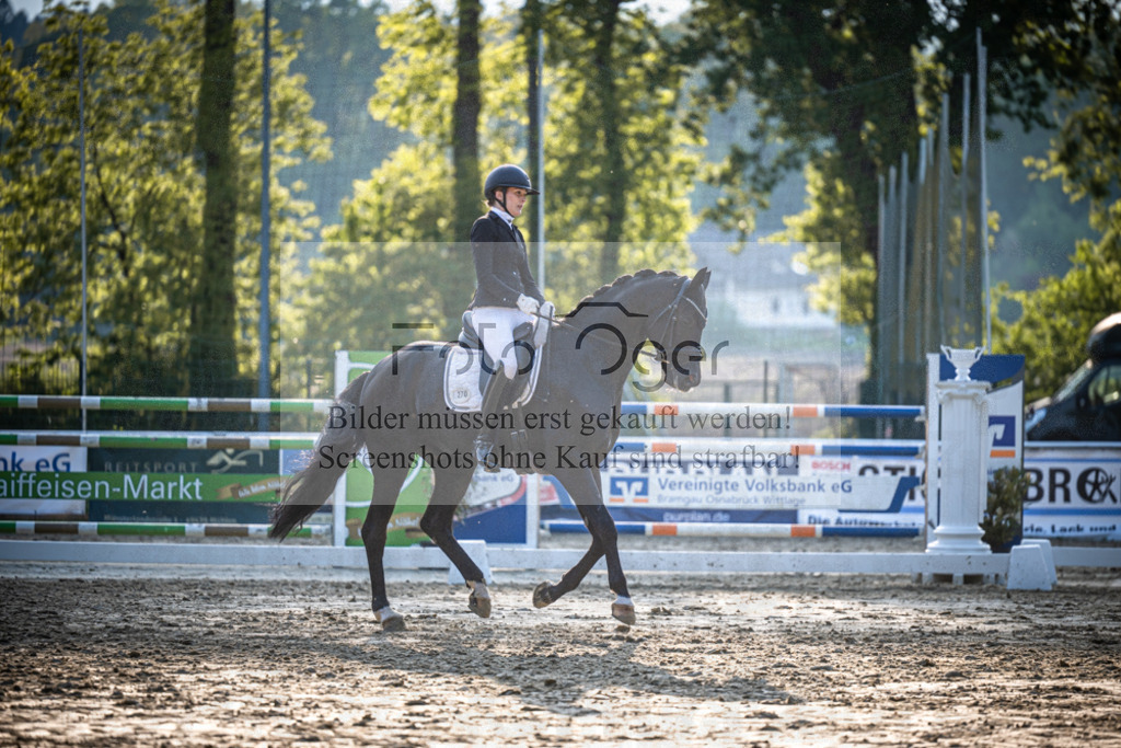 DOS_3958 | Reitturnier Venne - Realisiert mit Pictrs.com