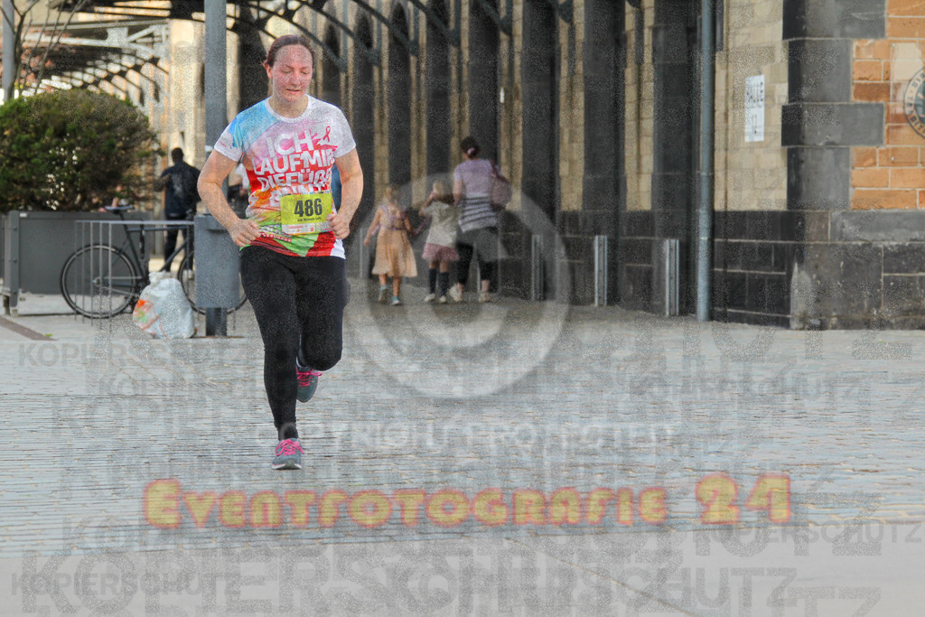250920_1338_EV4_6344 | Sportfotografie im Rhein-Sieg Kreis, Köln, Bonn, NRW, Rheinland Pfalz, Hessen, etc. Unser Tätigkeitsfeld umfasst den Laufsport vom Volkslauf über den Marathon, Duathlon, Triathon bis zum Ultralauf wie Kölnpfad Ultra oder Schindertrail.
