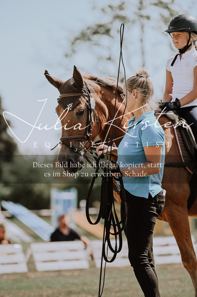 DSC_7840 | Pferde- und Turnierfotografie in Westsachsen. Pferdeportraits, Auftragszeichnungen und intuitive Kunst.