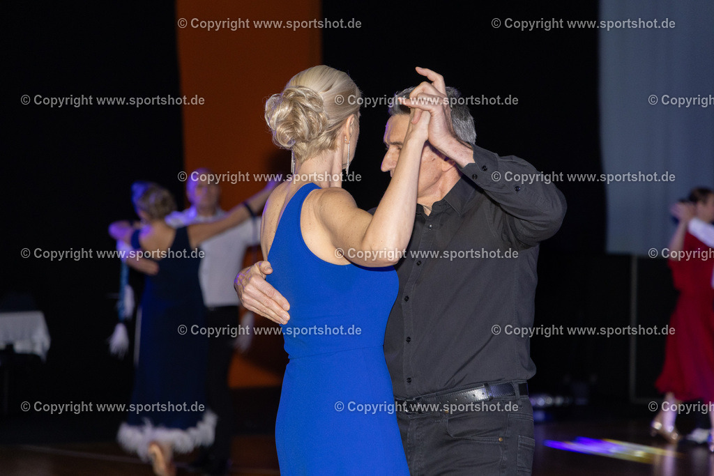 AR6_9695 | Rund um das Thema Sport-Event-Fotografie & individuelle Teilnehmerfotos. Jeder Teilnehmer wird fotografiert.