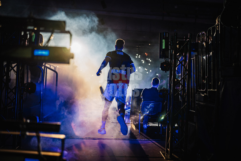 Basketball | Männer | Saison 2024/2025 | easyCredit Basketball Bundesliga | 14. Spieltag | Veolia Towers Hamburg vs. Basketball Löwen Braunschweig | 30.12.2024 | Kennet Ogbe (#25, Veolia Towers Hamburg)
