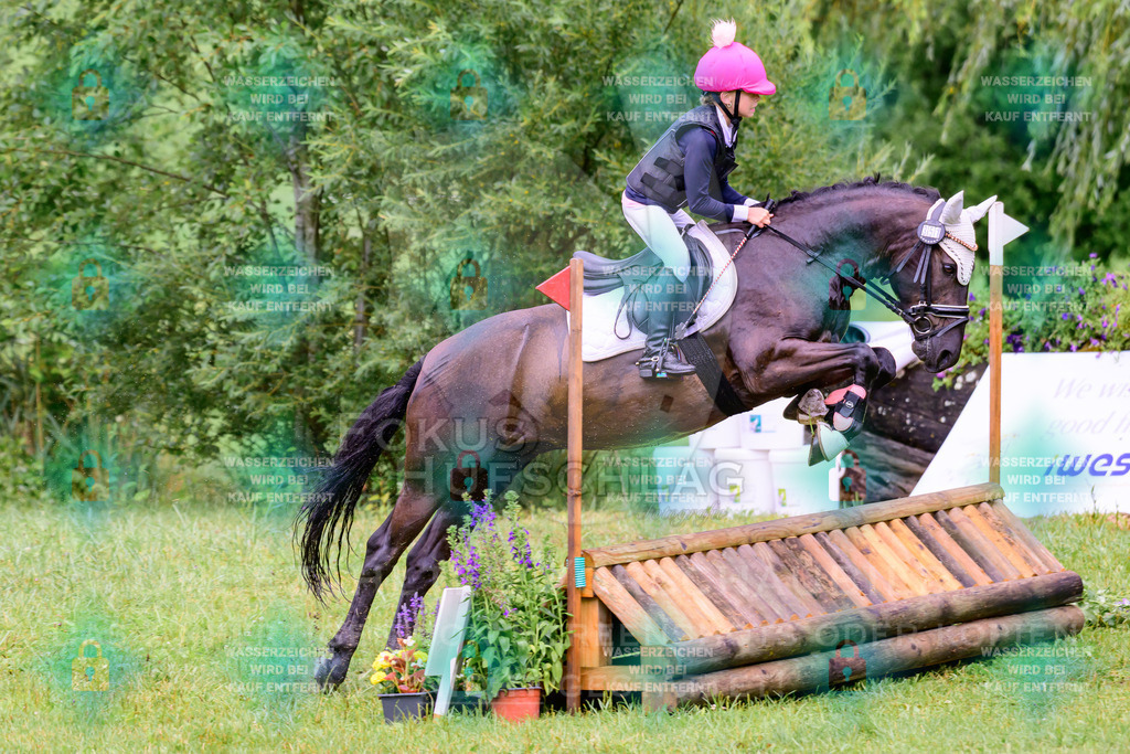 18072026-Schwaiganger-Prfg08-0332 | Fokus Hufschlag Fotografie - Realisiert mit Pictrs.com