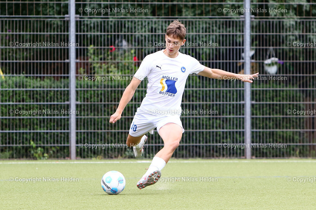 NH_USCPaloma_TSVSasel_OberligaHamburg_18082024 | #30 Colin Ulrich (USC Paloma)Fußball I Herren I Gamesright Oberliga Hamburg I Saison 2024-2025 I 3. Spieltag I USC Paloma - TSV Sasel I 18.08..2024 I Jonny-Rehbein-Sportplatz