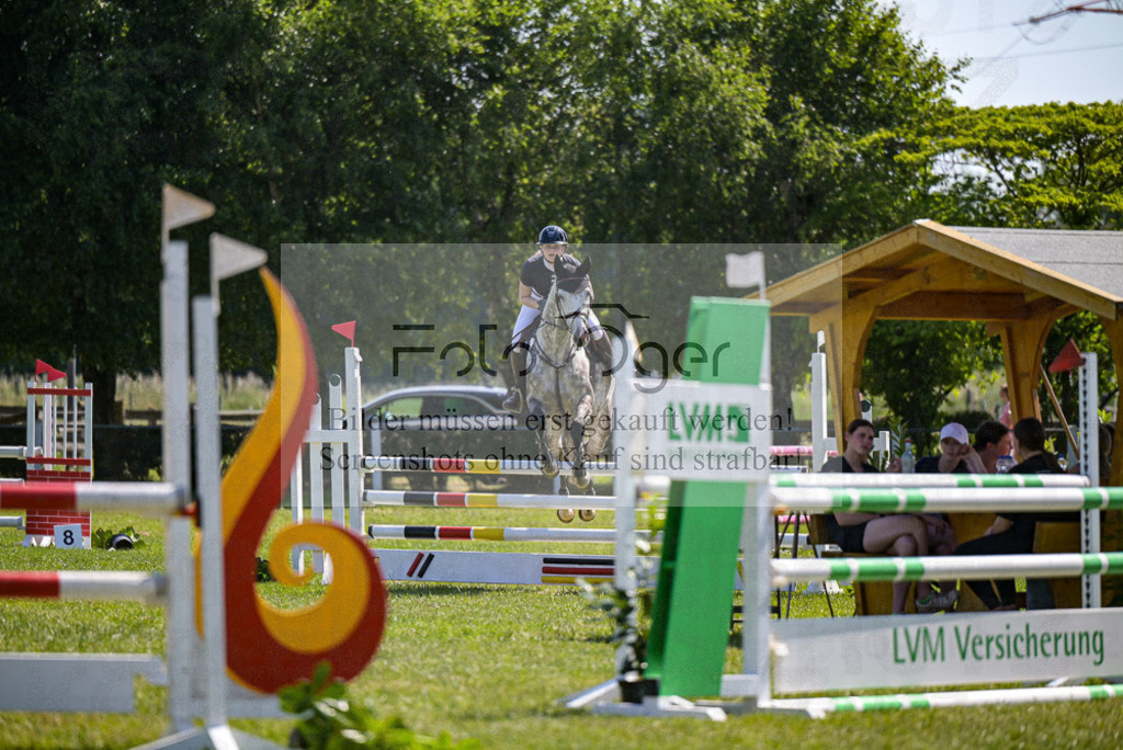 Reitturnier Voxtrup | Entdecke hochwertige Reitturnierfotos von Foto Oger. Professionell, emotional und authentisch – jetzt Lieblingsmomente im Shop bestellen.Deutschlandweite Turnierfotografie. - Realisiert mit Pictrs.com