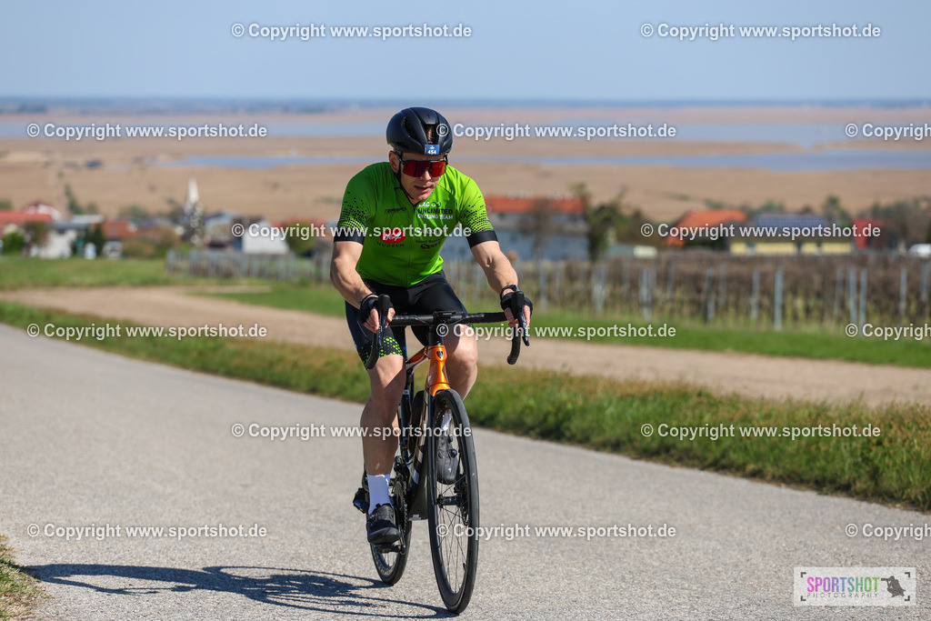 IMG_9706 | @sportshot_your_pictrs #yourpictures#roadtowm2029 #nrm #neusiedlerseeradmarathon #neusiedlersee #neusiedlerseetourismus #burgenland #mörbisch #nrm26 #burgenlandtourismus #voglundco #poweredbyburgenlandtourismus #radsport #rad #marathon #ucigranfondo #visitburgenland #ucigranfondoworldseries