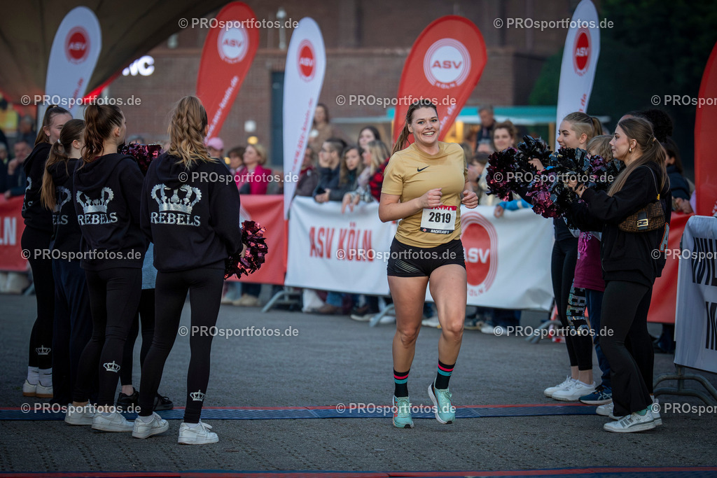 22. ASV Nachtlauf; Koeln, 28.05.25 | Impressionen vom 22. ASV Nachtlauf am 28.05.25 am Tanzbrunnen in Koeln. Foto: BEAUTIFUL SPORTS/Axel Kohring