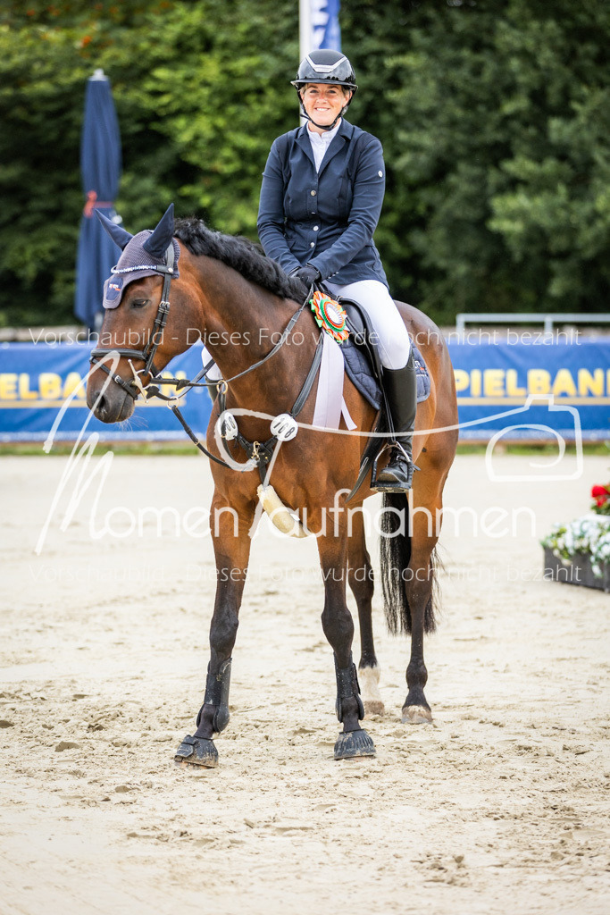 BHO-2PhSpr-M-380 | MomenTaufnahmen Pferdesportfotos