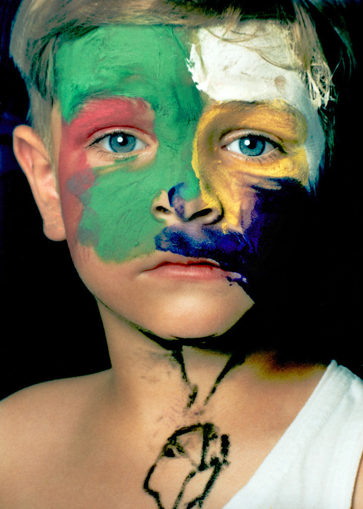 087art_Bee-Braxm_1245a | Werk aus  dem Jahr 1994   Nach einer Aktion im Ritterhausmuseum Offenburg. Kunstmaler Rainer Braxmaier und Modefotograf Wilfried Beege.