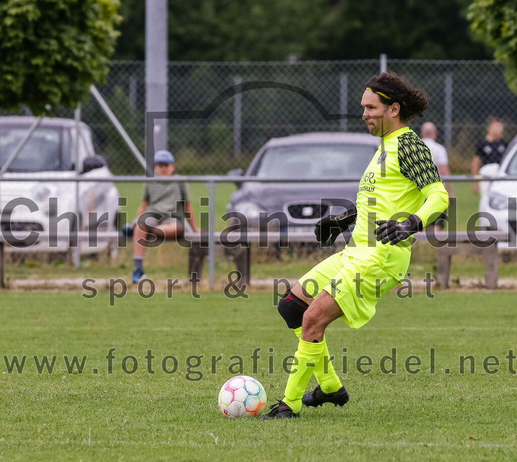 2023-07-02_055_SV_Walpertskirchen_II_gegen_FC_Herzogstadt_II | Walpertskirchen, Deutschland, 02.07.2023:
Fußball, A-Klasse 2023 / 2024, Testspiel, SV Walpertskirchen II gegen FC Herzogstadt II, Endergebnis: 2:0

Foto: Christian Riedel / fotografie-riedel.net
