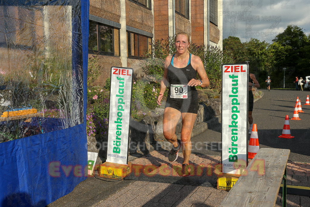 250801_1912_EX1_7334 | Sportfotografie im Rhein-Sieg Kreis, Köln, Bonn, NRW, Rheinland Pfalz, Hessen, etc. Unser Tätigkeitsfeld umfasst den Laufsport vom Volkslauf über den Marathon, Duathlon, Triathon bis zum Ultralauf wie Kölnpfad Ultra oder Schindertrail.