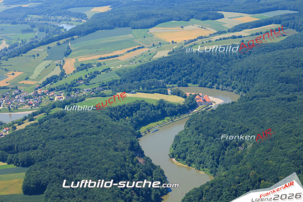 Luftbild von  Kelheim - Luftaufnahme wurde 2012 von https://frankenair.de mittels Flugzeug (keine Drohne) erstellt - die Geschenkidee