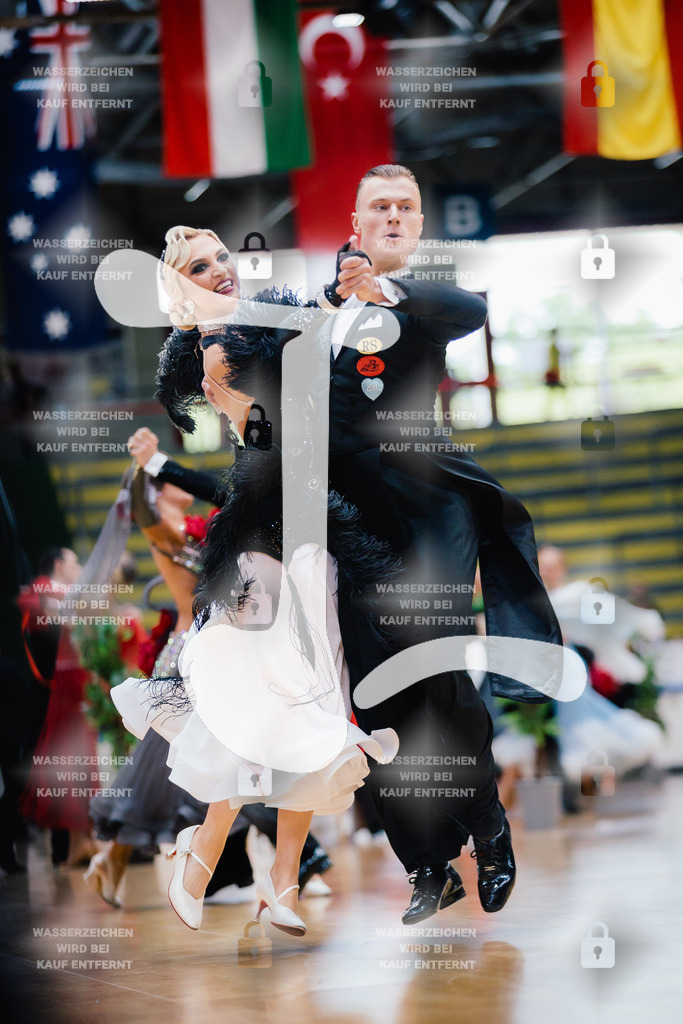 Hessen Tanzt WDSF International Open Standard 1st (20) Karolis Burneikis _ Fabien Lax (TSC Rot-Gold-Casino Nürnberg)-2025-05-17-9097 | Webshop for digital downloads and prints of dance sport, event & show photographer Julian Link - Realisiert mit Pictrs.com