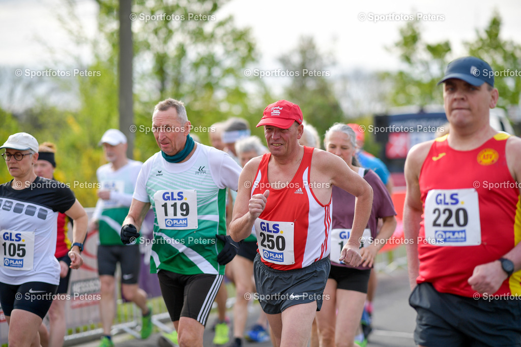 _KP17966_1 | 13.04.2025, xkaix, Leichtathletik Deutsche Meisterschaft 2025, Straßengehen v.l.  - Realisiert mit Pictrs.com