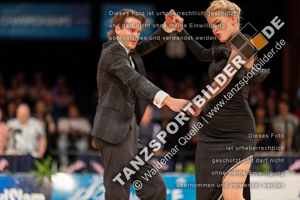 20230812-14149 | Hier finden Sie Tanz Bilder vom Latein und Standard Formationen tanzen. Sportbilder vom Tanzsport. Schöne Fotos und von Weltmeisterschaft, Europameisterschaft, Bundesliga, Regionalliga, Oberliga und Landesliga sowie von GOC Stuttgart, DanceComp, WM Bremen