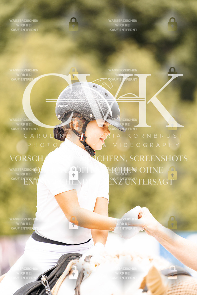 CK907240 | Turnierfotografie Pferdefotografie Trier Rheinland-Pfalz Pferdesport Reitsport Tierfotografie Sportfotografie Pferdevideo Pferdevideografie Equestrianvideography equestrianphotography  - Realisiert mit Pictrs.com