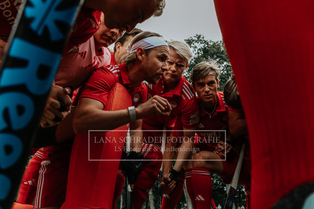 Herren_Bundesliga_02_F_RWK-UHC_21.09.25_Köln (104 von 471) | lanaschraderfotografie - Realisiert mit Pictrs.com