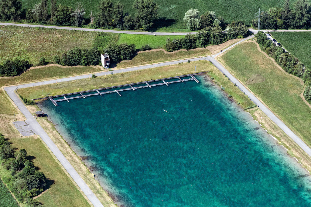 dr__0056694.jpg | OBERSCHLEIßHEIM 13.07.2020 Regattaanlage des Leistungszentrums für Rudern und Kanu (Olympiapark München GmbH) im Stadtteil Feldmoching-Hasenbergl in München im Bundesland Bayern, Deutschland. Weiterführende Informationen bei: Leistungszentrum für Rudern und Kanu. // Regatta facility of the Center for Rowing and Canoeing (Olympiapark Muenchen GmbH) in the district of Feldmoching-Hasenbergl in Munich in the state Bavaria, Germany. Further information at: Leistungszentrum fuer Rudern und Kanu. Foto: Daniel Reiter