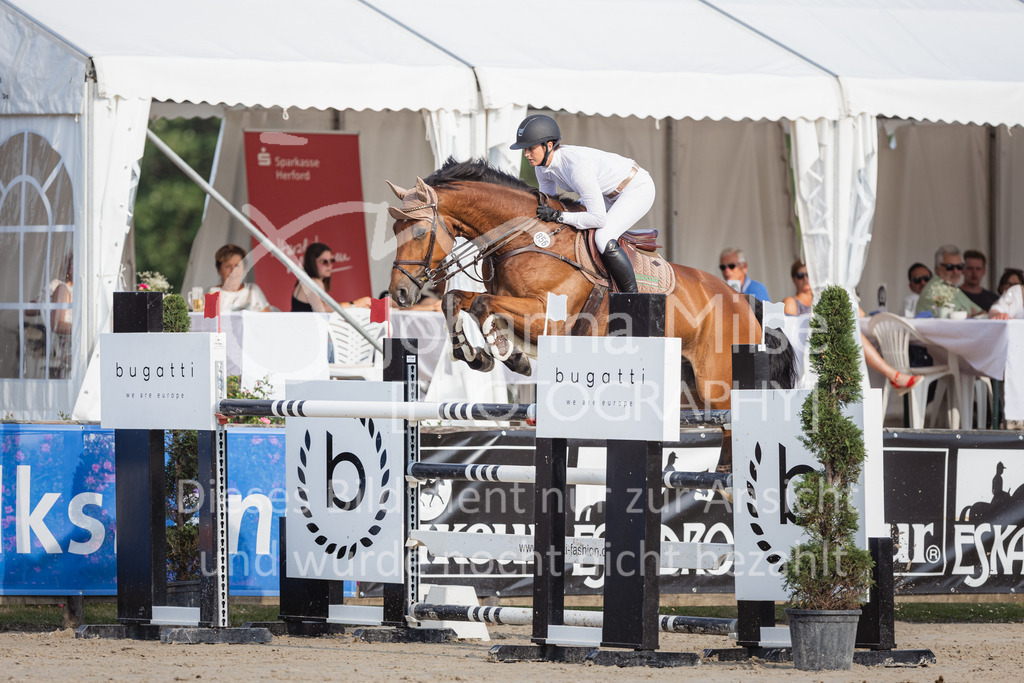 230624_PfSpTa_GroßerPreis-231 | Deine schönsten Turniermomente als professionelle Fotos! Entdecke hochwertige Pferdesport-Fotografie im Online-Shop. Jetzt Fotos finden & bestellen!