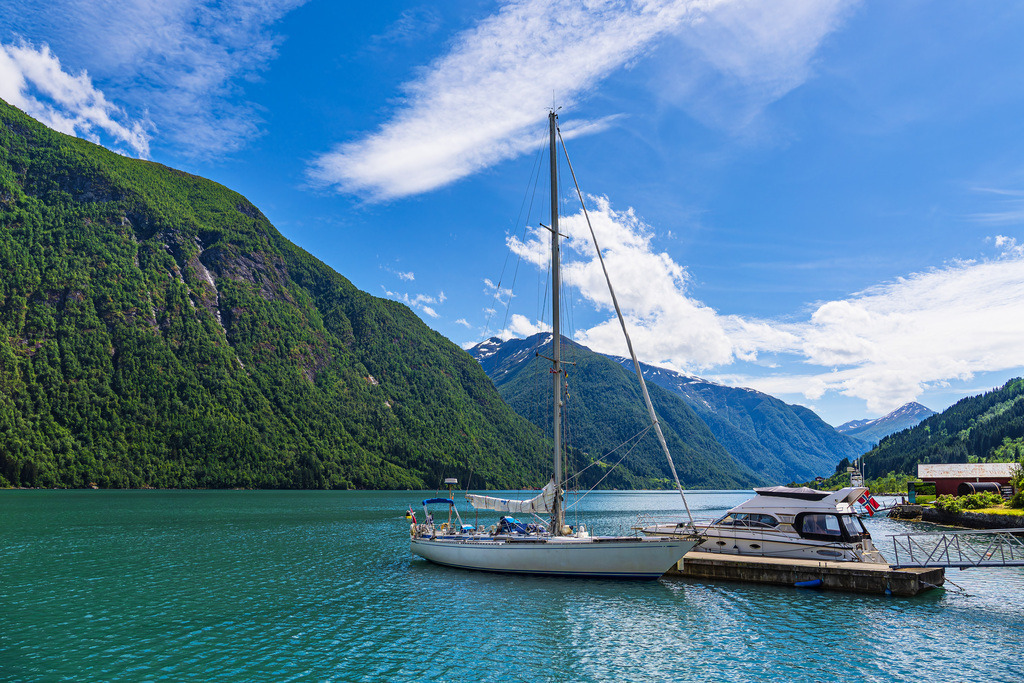 Blick über den Fjærlandsfjord in Norwegen | Blick über den Fjærlandsfjord in Norwegen.