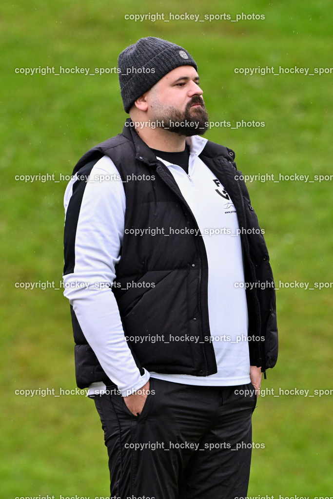 FC Faakersee vs. FC-WR Nussdorf Debant | Headcoach FCWR Nussdorf Debant Sven Lovric,  FC Faakersee vs. FC-WR Nussdorf Debant, FC Faakersee vs. FC-WR Nussdorf Debant am 28.09.2024 in Finkenstein (Sportplatz Faakersee), Austria, (Photo by Bernd Stefan)