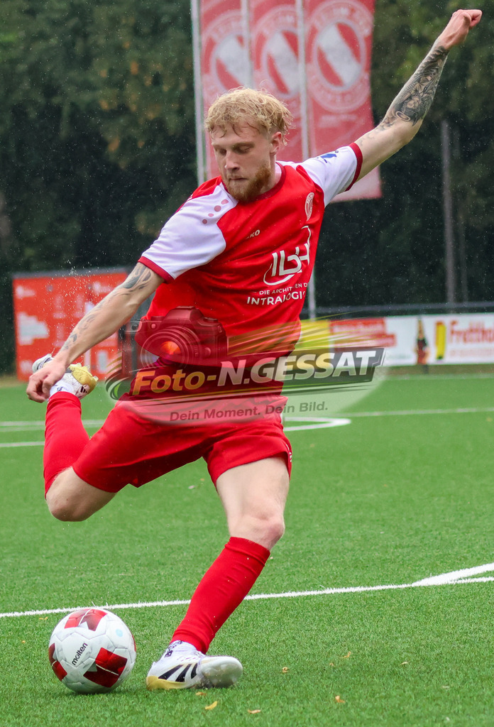 FC RW Kirchlengern - Post TSV Detmold | Auf dem Bild zu sehen: Rot FC RW Kirchlengern: Jan Luka Kollmeier FC RW Kirchlengern, TuS Ahmsen, Saison 26/27, Testspiel, Deutschland - Realisiert mit Pictrs.com