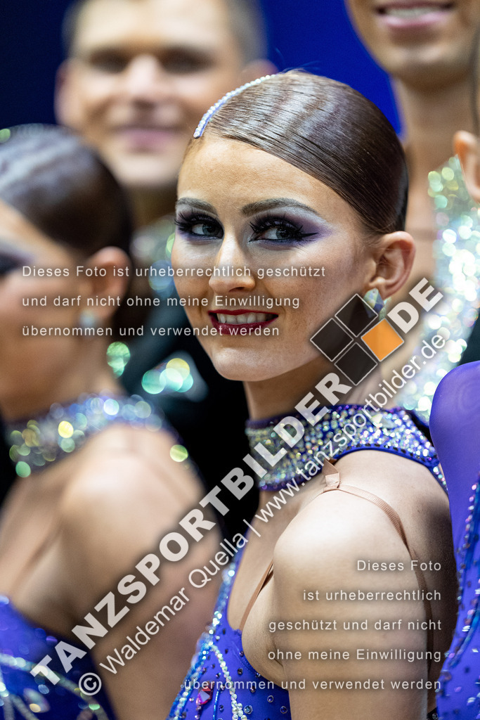20240113-14476 | Hier finden Sie Tanz Bilder vom Latein und Standard Formationen tanzen. Sportbilder vom Tanzsport. Schöne Fotos und von Weltmeisterschaft, Europameisterschaft, Bundesliga, Regionalliga, Oberliga und Landesliga sowie von GOC Stuttgart, DanceComp, WM Bremen