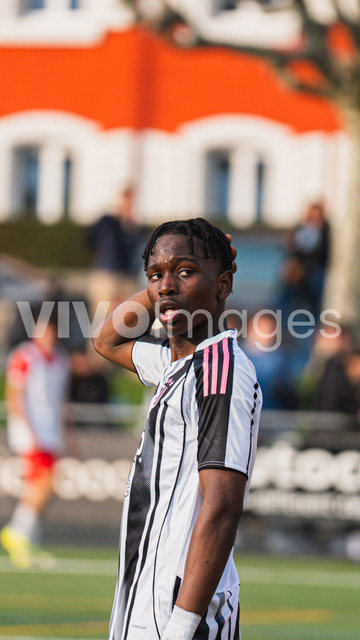 juv_lut_fmachado-0223 | Images from the Juniors B match between Juventus Academy and FC Lutry, played on 18 March 2026 in Lutry, Switzerland, featuring players, coaching staff and match action throughout the game.