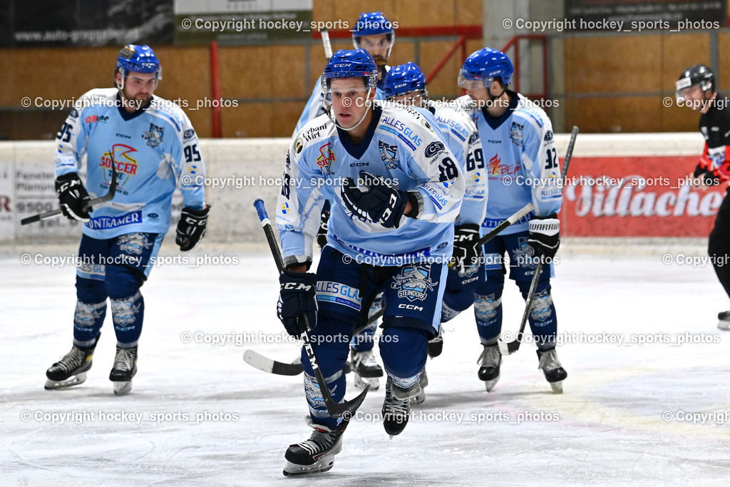 EC Spittal Hornets vs. ESC Steindorf 28.10.2023 | #18 Pewal Martin, Jubel ESC Steindorf Mannschaft