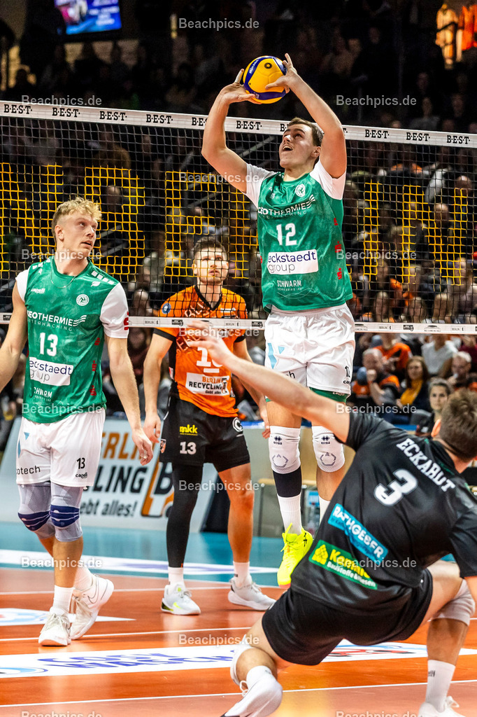 2024-00111596-Bundesliga-BR-Volleys-Haching-München |  16.11.2024; Berlin Foto: Gerold Rebsch - www.beachpics.de