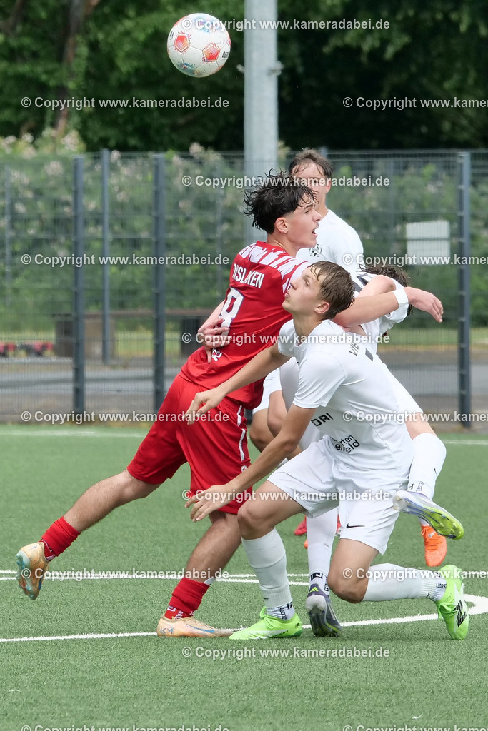 Fußball : C-Junioren : Aufstieg Regionalliga West : SUS 09 Dinslaken - Vfb 03 Hilden am 04.06.2026 in Dinslaken | Fußball : C-Junioren : Aufstieg Regionalliga West : SUS 09 Dinslaken (rotr Trikots)- Vfb 03 Hilden (weiße Trikots) am 04.06.2026 in Dinslaken - Realisiert mit Pictrs.com