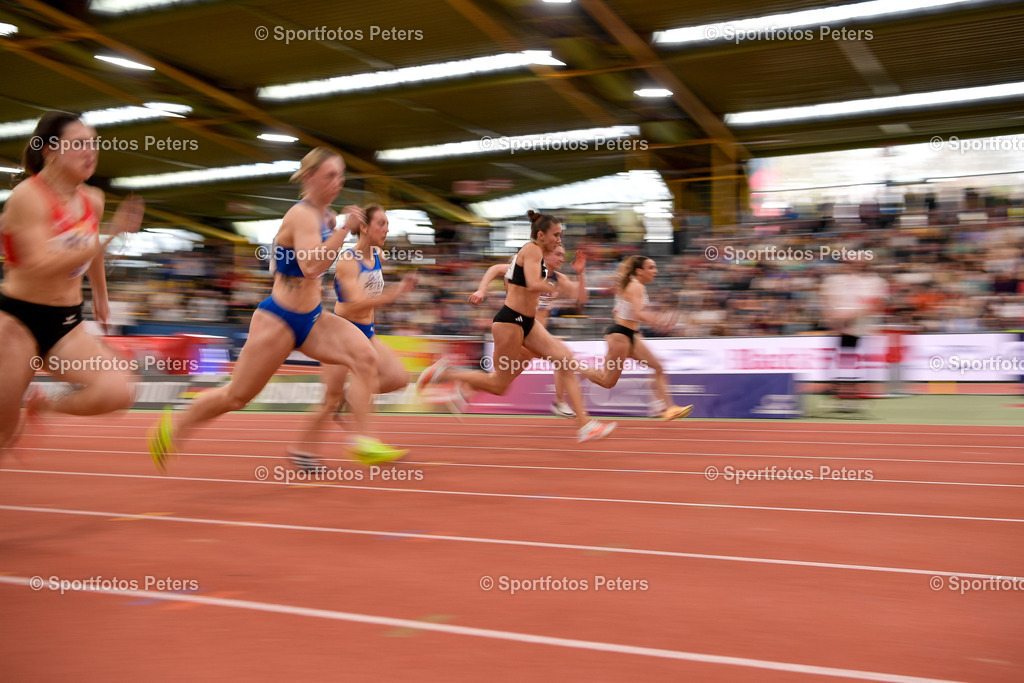 DM Halle 2026_Samstag-140 | 28.02.2026, xkaix, Leichtathletik Deutsche Meisterschaften Halle 2026,  v.l. Schnelle Sprints mit Rebekka Haase (Sprintteam Wetzlar) - Realisiert mit Pictrs.com