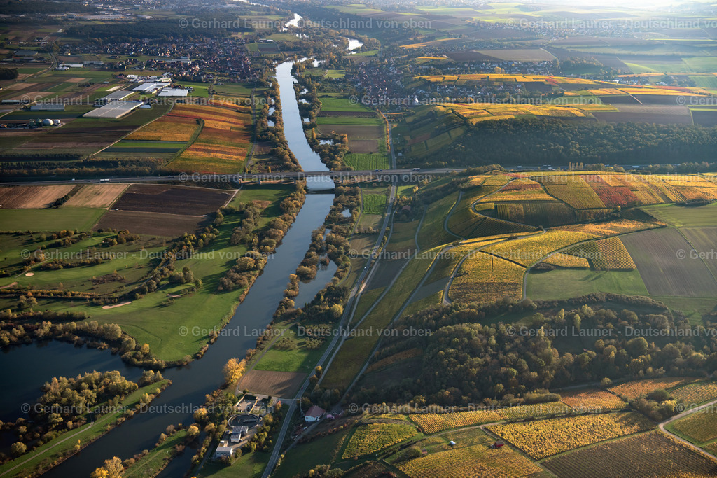 3905297 | Weinbergslandschaft an der Mainschleife bei Escherndorf und Nordheim