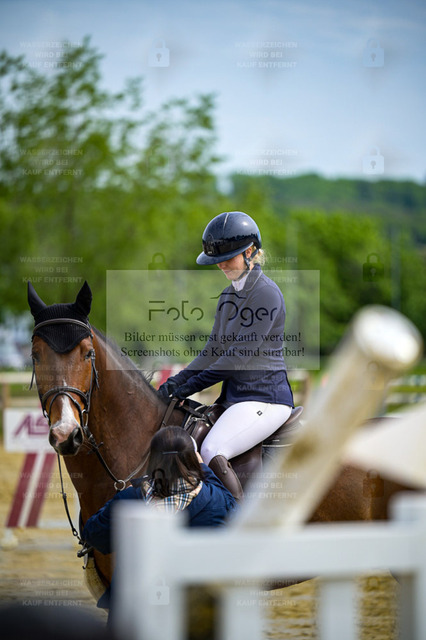 Reitturnier Lienen | Entdecke hochwertige Reitturnierfotos von Foto Oger. Professionell, emotional und authentisch – jetzt Lieblingsmomente im Shop bestellen. - Realisiert mit Pictrs.com