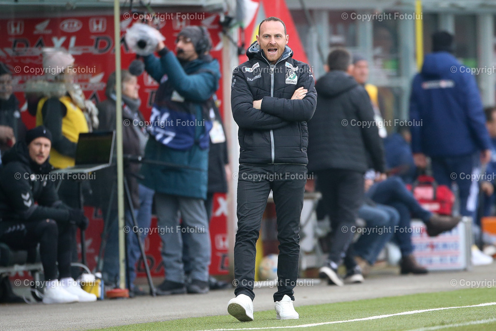 A_LUI_20230212_0006 | SPORT FUSSBALL ADMIRAL BUNDESLIGA SV RIED VS TSV HARTBERG
IM BILD: Christian Heinle (SV Ried)

FOTO:FOTOLUI/UW