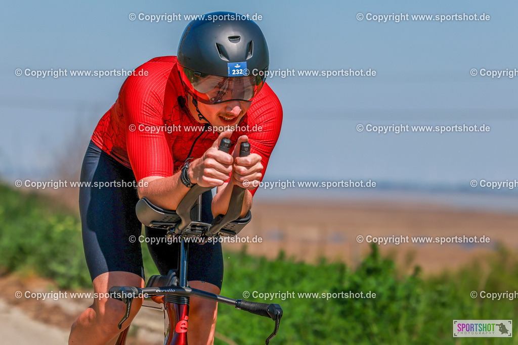 156_AR7_3860 | Neusiedlersee Radmarathon 2026@sportshot_your_pictrs #yourpictures#roadtowm2029 #nrm #neusiedlerseeradmarathon #neusiedlersee #neusiedlerseetourismus #burgenland #mörbisch #nrm26 #burgenlandtourismus #voglundco #poweredbyburgenlandtourismus #radsport #rad #marathon #ucigranfondo #visitburgenland #ucigranfondoworldseries