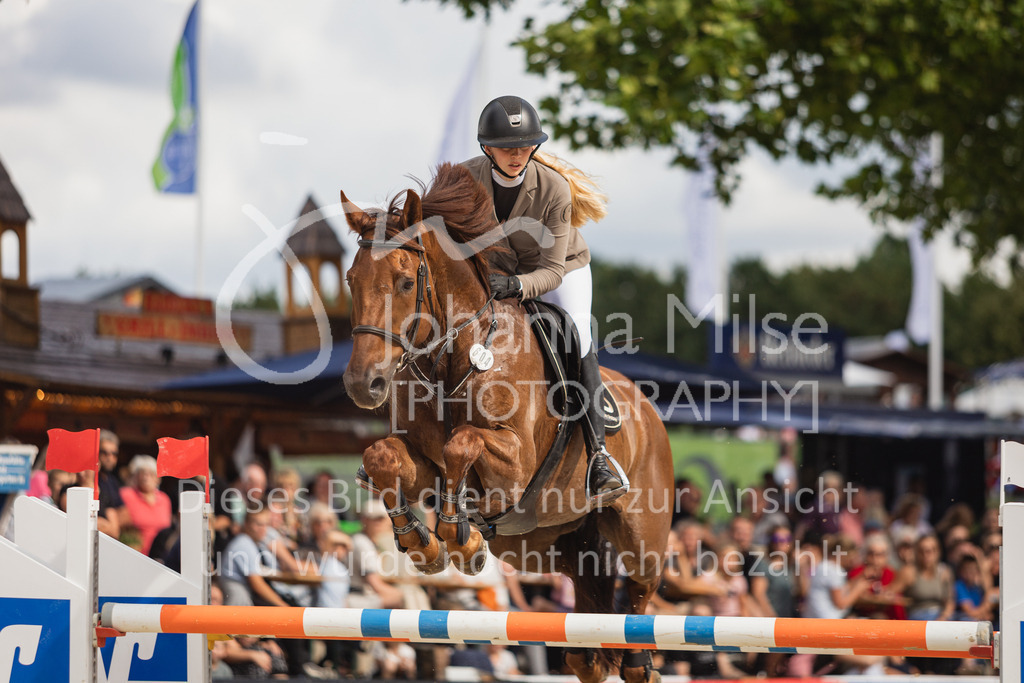 230729_BHO_S1-Spr-809 | Deine schönsten Turniermomente als professionelle Fotos! Entdecke hochwertige Pferdesport-Fotografie im Online-Shop. Jetzt Fotos finden & bestellen!