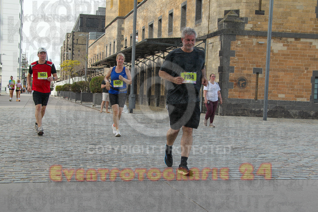 250920_1510_EV4_8173 | Sportfotografie im Rhein-Sieg Kreis, Köln, Bonn, NRW, Rheinland Pfalz, Hessen, etc. Unser Tätigkeitsfeld umfasst den Laufsport vom Volkslauf über den Marathon, Duathlon, Triathon bis zum Ultralauf wie Kölnpfad Ultra oder Schindertrail.