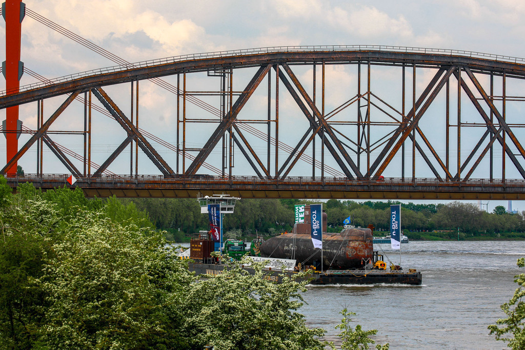 U17_AufdemRhein_120523_26 | Bildergalerie von Sport-Ereignissen aber auch von weiteren spannenden Dingen - nicht nur vom Niederrhein. In Anlehnung an den bekannten Spruch von Hanns Dieter Hüsch heißt das Motto: "Niederrhein ist überall".  - Realisiert mit Pictrs.com