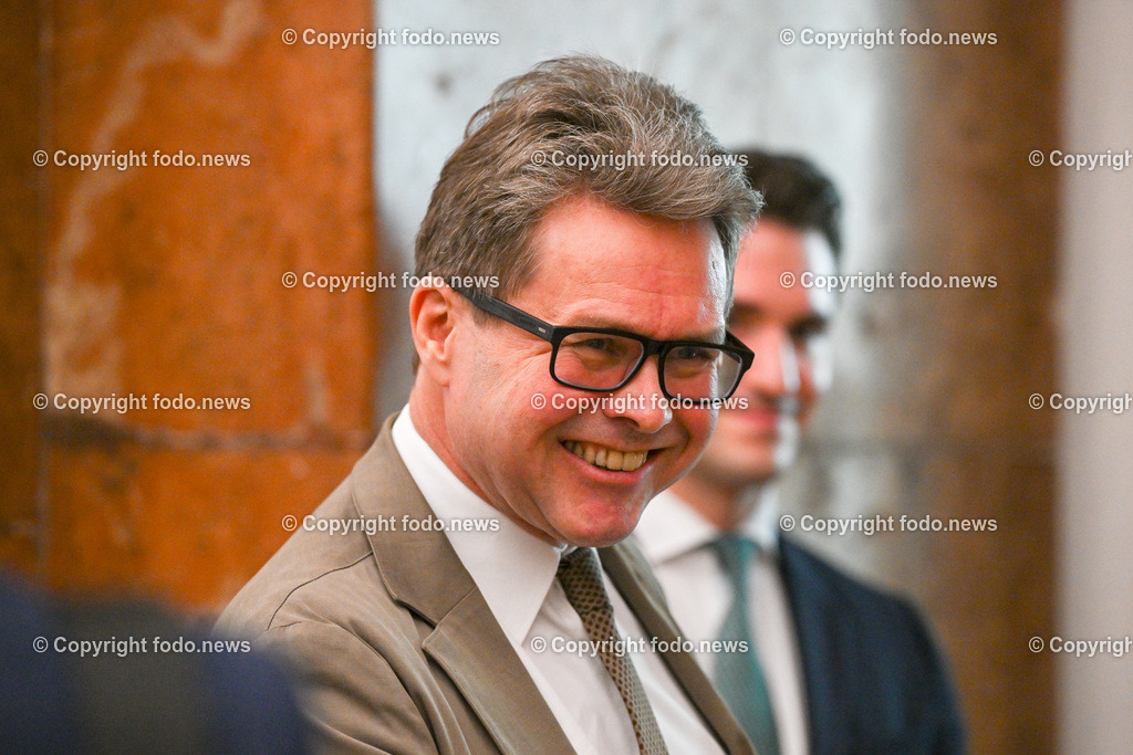 Kick-off-Veranstaltung der Gruendungspraesidentin_ IDSA_ 07.07.2023-1 | 07.07.2023, Landhaus Linz AUT, Kick-off-Veranstaltung der Gruendungspraesidentin, IDSA, im Bild BM Martin Polaschek (VP, Bildung, Wissenschaft und Forschung)