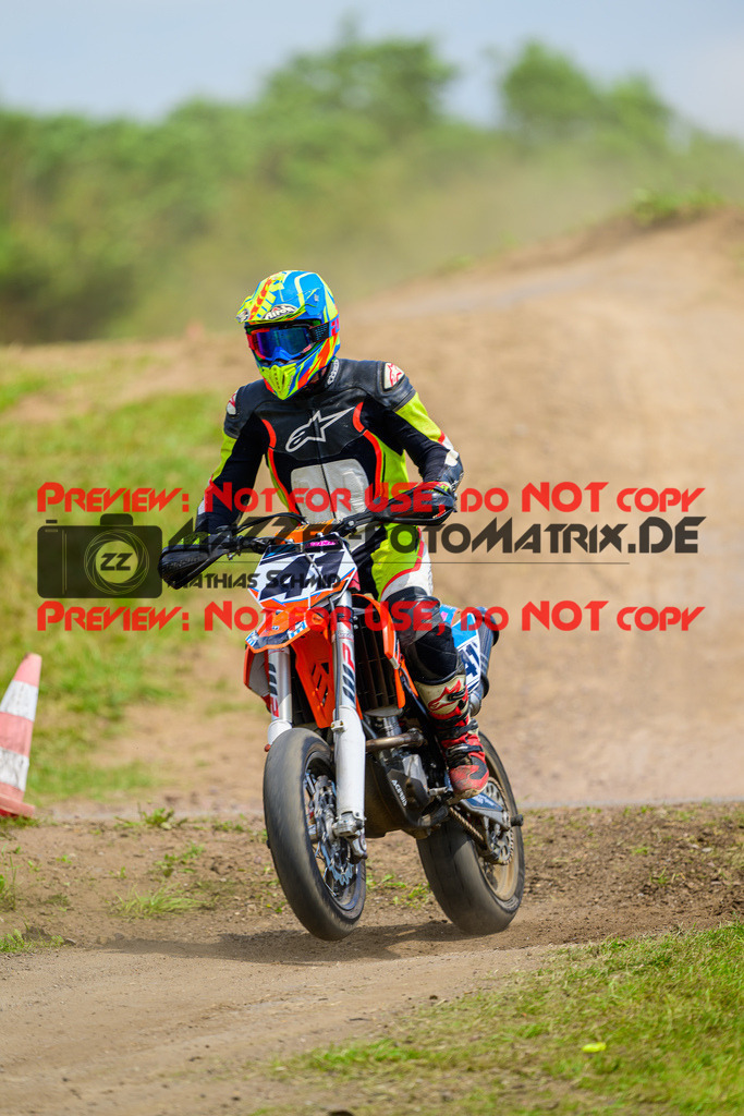 MaZZes_FotoMatrix_240622_6007705_9486 | S4