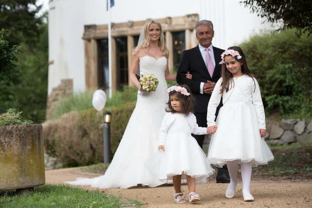 Hochzeit_Trauung_192 | Mein Name ist Arkadius. Ich fotografiere Ihre Hochzeit in Frankfurt und im Umkreis von 200 km. Als Fotograf bin ich noch bekannt im Bereich Business- und Modefotografie.