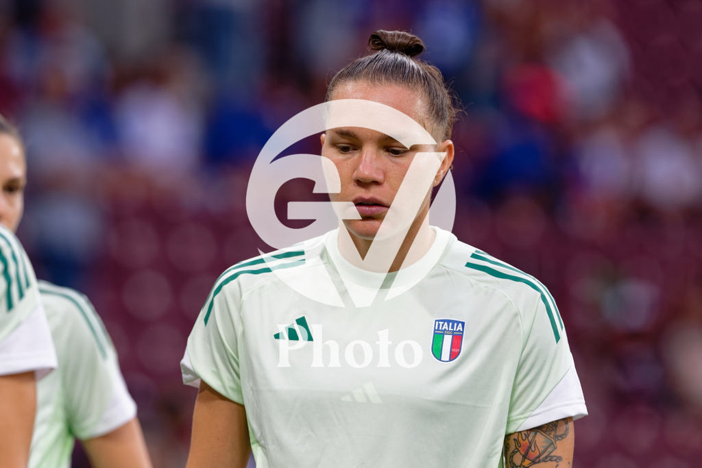 Norway v Italy - UEFA Women's EURO 2025 Quarter-Final | GENEVA, SWITZERLAND - JULY 16: Elena Linari of Italy  during warm-up before the UEFA Women's EURO 2025 Quarter-Final match between Norway and Italy at Stade de Geneve on July 16, 2025 in Geneva, Switzerland. (Photo by Giuseppe Velletri/Sports Press Photo/Getty Images)
