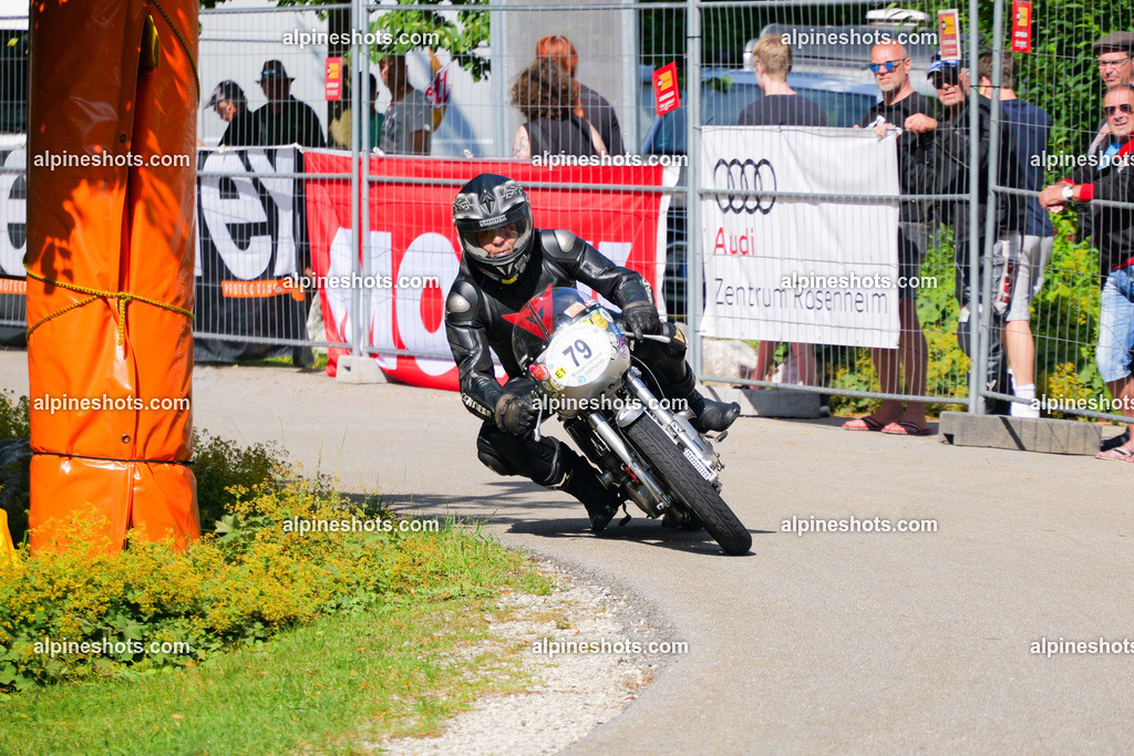 P1025885 | Erleben Sie atemberaubende, hochqualitative Fotos Ihrer Fahrt entlang der malerischen Alpenstraßen. Besuchen Sie alpineshots.com, um professionelle Aufnahmen Ihrer unvergesslichen Reise zu finden und zu kaufen - Realisiert mit Pictrs.com