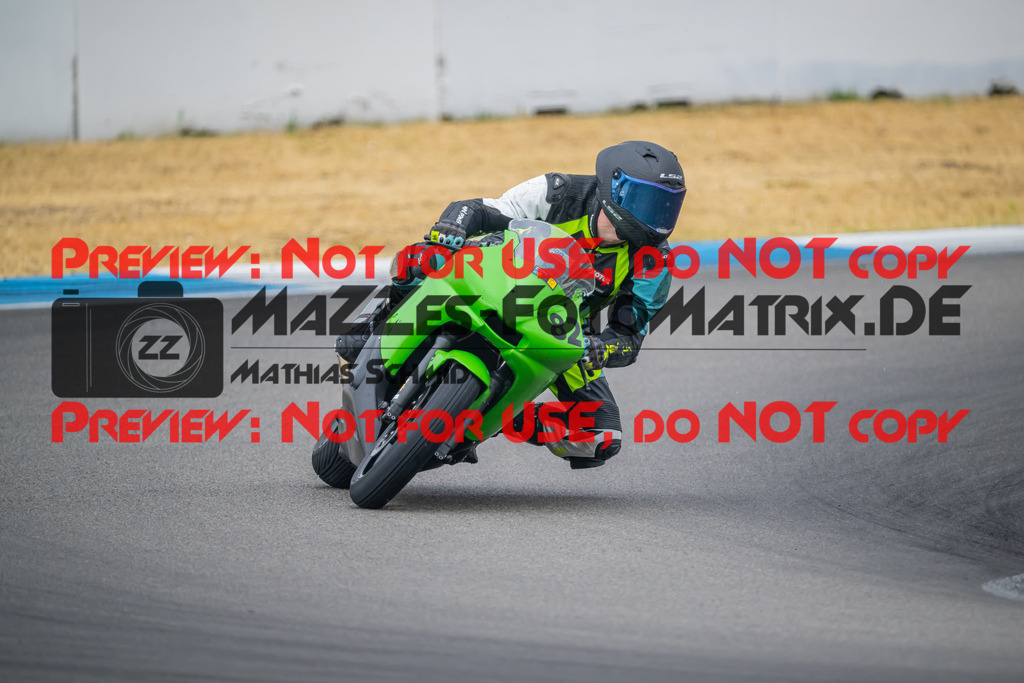 MaZZes-Fotomatrix-20260809-583073 | R1