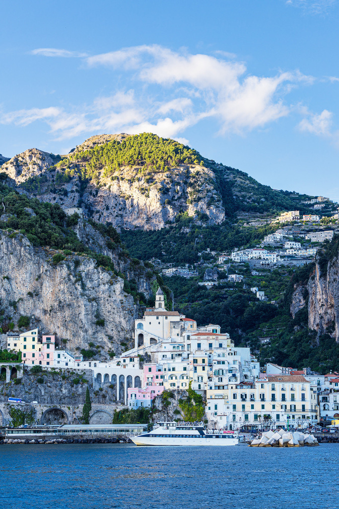 Blick auf Amalfi an der Amalfiküste in Italien | Blick auf Amalfi an der Amalfiküste in Italien.