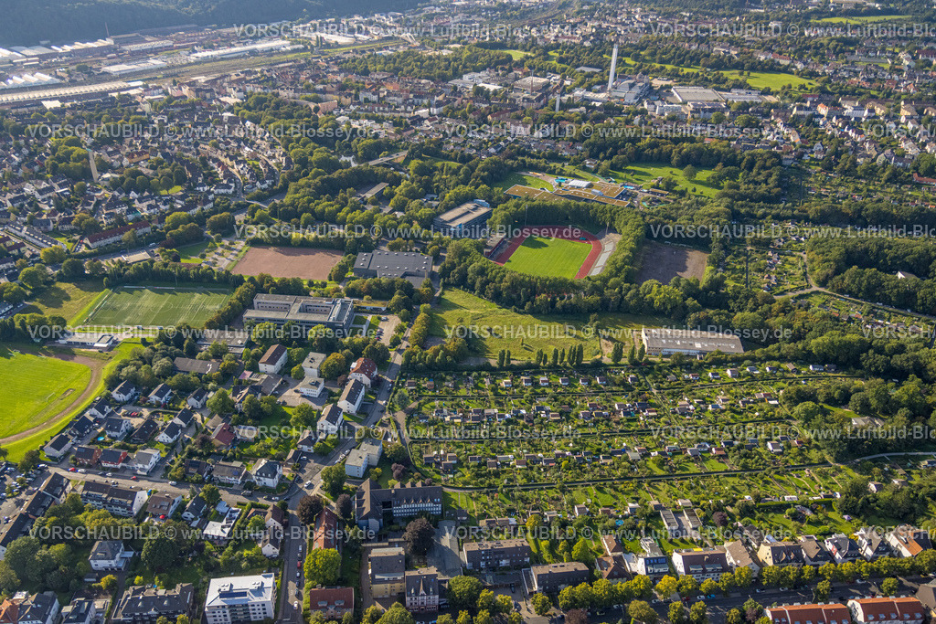 Hagen230903180 | Luftbild, Ischelandstadion und Krollmann Arena, Theodor-Heuss-Gymnasium, Westfalenbad, Kleingartenverein Hagen-Höing, Altenhagen, Hagen, Ruhrgebiet, Nordrhein-Westfalen, Deutschland