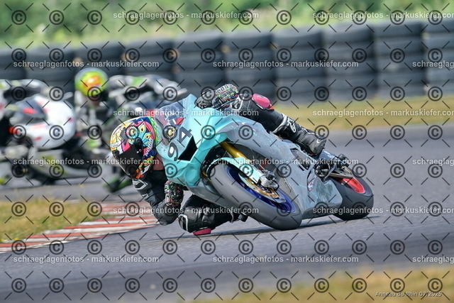 25bt04-1582 | markuskiefer.com - Realisiert mit Pictrs.com