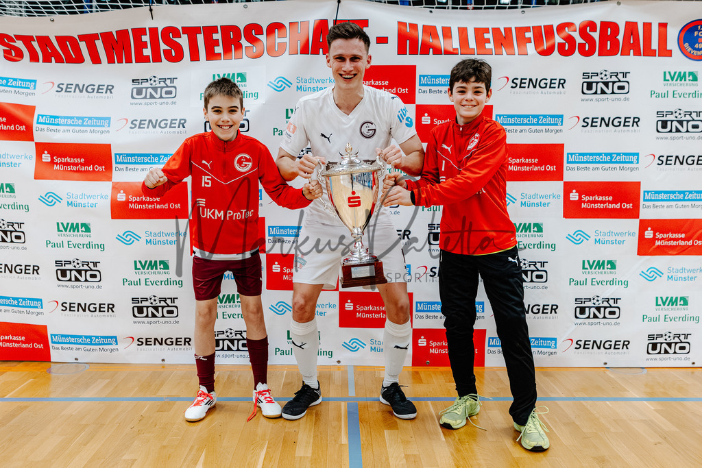 47. Stadtmeisterschaften im Hallenfußball 2025, Endrunde | Stadtmeisterschaften im Hallenfußball 2025, Endrunde, Sporthalle Berg Fidel in Münster. Foto: sportfotografie.ms | Markus Paletta - Realisiert mit Pictrs.com