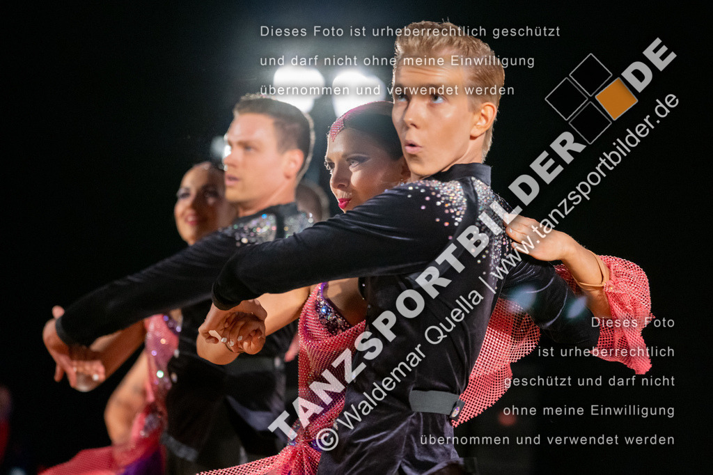 20250503-10721 | Hier finden Sie Tanz Bilder vom Latein und Standard Formationen tanzen. Sportbilder vom Tanzsport. Schöne Fotos und von Weltmeisterschaft, Europameisterschaft, Bundesliga, Regionalliga, Oberliga und Landesliga sowie von GOC Stuttgart, DanceComp, WM Bremen